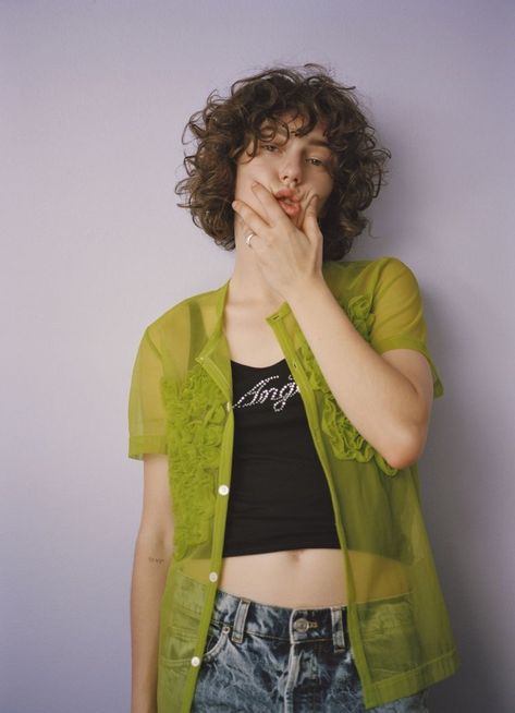 King Princess Fashion, King Princess Style, King Princess Outfits, King Princess Haircut, King Princess Hair, King Princess Aesthetic, Mikaela Straus, King Princess, Short Curly Haircuts