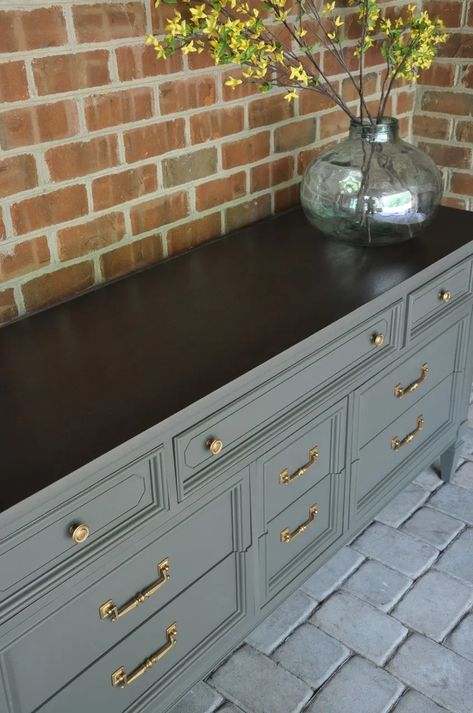 Grey Bedroom Furniture, Diy Dresser Makeover, Entry Furniture, Long Dresser, Painted Bedroom Furniture, Diy Dresser, Diy Furniture Renovation, Furniture Rehab, Dresser Makeover