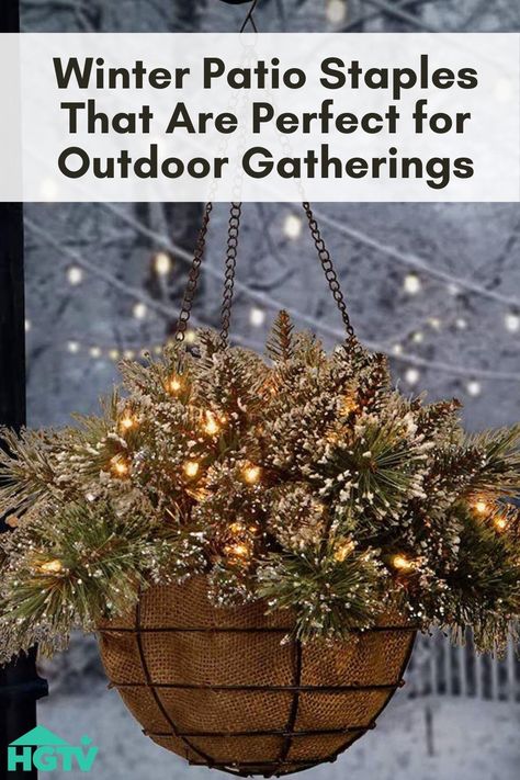 Outdoor Party Ideas Cold Weather, Winter Backyard Ideas Snow, Fake Outdoor Plants Winter, Winter Pergola Snow, Winter Plants Outdoor Front Porches, Deck Holiday Decorating, Cold Weather Patio Outdoor Spaces, Holiday Deck Decorating Ideas, Winter Garden Decoration Ideas