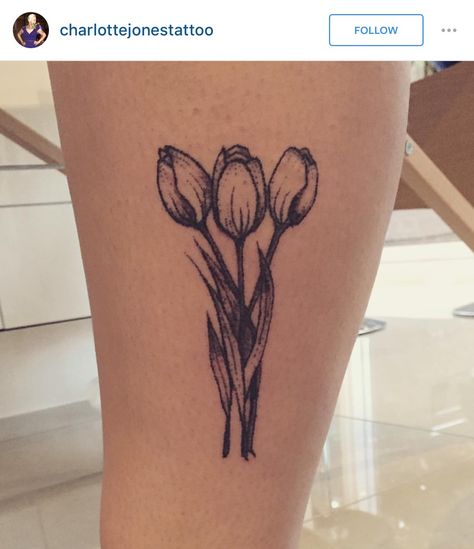 Simple tulip tattoo Simple Tulip Tattoo, Tattoo Tulip, Tulip Tattoos, Dutch Tattoo, Hand Tattoo Images, Side Hand Tattoos, Simple Flower Tattoo, Nouveau Tattoo, Tulip Tattoo