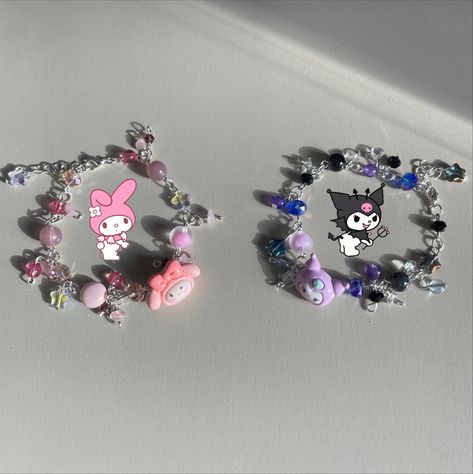 Sanrio kuromi mymelody bracelets Kuromi Bracelet, Pony Bead Bracelets, Twins Gift, Bead Ideas, Sanrio Kuromi, Pony Beads, Jewelry Inspo, Bead Bracelet, Twins