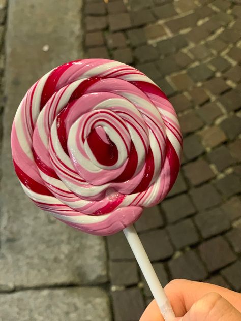 Lolipop Aesthetic Pics, Candy Aesthetic Lollipop, Lollipops Aesthetic, Aesthetic Lollipop, Candyland Characters, Lollipop Aesthetic, Bunny Artwork, Foam Clay, Food Captions