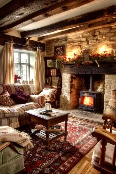 English Country Decor Living Room, Cottage House Interior, English Cottage Interiors, Cottage Living Rooms, Cottage Interior, Cosy Living Room, Cabin Interiors, Barn Ideas, Country Living Room