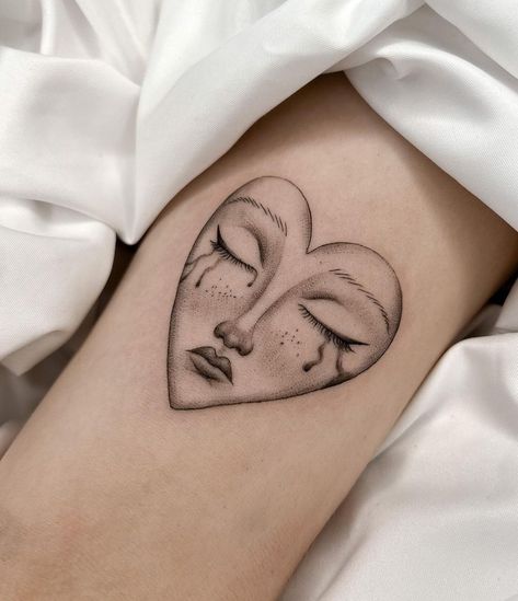 Heart Tattoo With Face, Heart With Face Tattoo, Asap Tattoo, Heart Face Tattoo, Tattoo Light, Illusion Tattoo, Optical Illusion Tattoos, Illusion Tattoos, Traditional Tattoo Inspiration