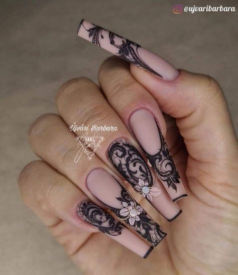 Black Lace Nails Designs Coffin, Lace Acrylic Nails, Gothic Nail Designs, Nail Designs Winter, Easy Nail Polish, Lace Nail Design, Long Almond Nails, Lace Nail Art, Chic Nail Art