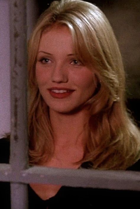 Tina Carlyle The Mask, Tina Carlyle, Stanley Ipkiss, The Love Club, Cameron Diaz, Favorite Celebrities, Mask, The Originals, Quick Saves