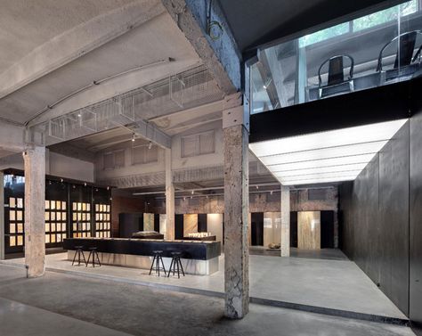 O-office Architects · Stone Art Gallery. Guangzhou, China · Divisare Gray Interior Doors, Urban Industrial Decor, Loft Designs, Factory Architecture, Architects Office, Gallery Lighting, Urban Industrial, Urban Loft, Mini Clubman