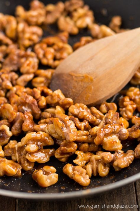 Honey Glazed Walnuts are the perfect sweet and crunchy addition to any salad. Honey Glazed Walnuts Recipe, Glazed Walnuts Recipe, Honey Glazed Walnuts, Glazed Walnuts, Walnuts Recipe, Easy Diet, Walnut Recipes, Honey Glazed, Recipes Diet