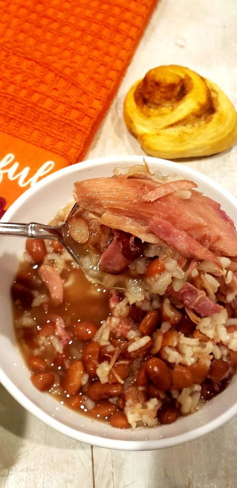 Smoked Turkey Dinner Ideas, Smoked Turkey And Beans, Recipes Using Smoked Turkey Leg, Crockpot Pinto Beans With Smoked Turkey, Turkey Leg Meal Ideas, Smoked Turkey Meals, Smoked Turkey Leg Soup, Smoked Turkey Legs Recipe Crock Pot, Wild Turkey Leg Recipes