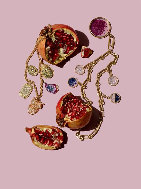 Wild Harvest | W Magazine | Women's Fashion & Celebrity News Editorial Still Life, Fashion Still Life, Creative Jewelry Photography, Jewelry Photography Styling, Jewelry Editorial, Trendy Jewerly, Winter Jewelry, Wild Harvest, Jewelry Photoshoot