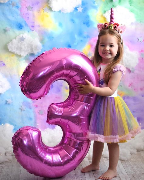 Unicorn Photoshoot Ideas Indoor, 3th Birthday Theme, Unicorn Birthday Photoshoot, 3rd Birthday Photoshoot Ideas, 3rd Birthday Photoshoot, 3rd Birthday Photography, Unicorn Photoshoot, 3rd Birthday Pictures, 3rd Birthday Party For Girls