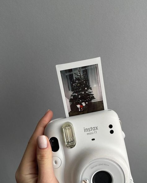 Instax Aesthetic, Polaroid Camera Instax, Mini 11 Instant Camera, Instax Mini Ideas, Polaroid Instax Mini, Fujifilm Instax Mini 11, Instax Mini 11, Polaroid Instax, Film Camera Photography