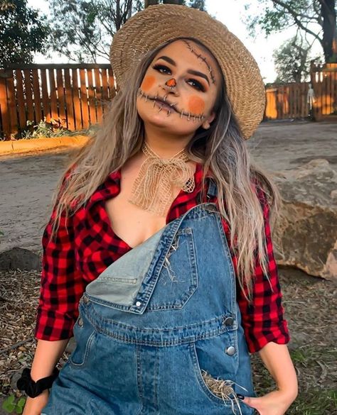 How To Do Scarecrow Makeup, Plus Size Scarecrow Costume, Scarecrow Makeup Ideas For Women, Scarecrow Makeup Women, Scare Crow Make Up For Women, Scary Scarecrow Costume Women, Adult Scarecrow Costume Diy, Scarecrow Ideas Costume, Easy Scarecrow Costume Women