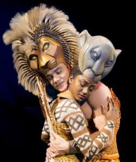 Musicals Aesthetic, Lion King Tree, Lion King Theatre, Prop Master, Mascara Papel Mache, Lion King Play, Nala Lion King, Lion King 1 1/2, Julie Taymor