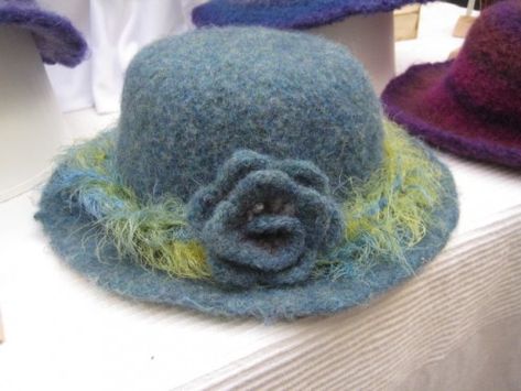 Felted Wool Hat - Knitted then Felted in Washing Machine, by Nimblepins Wool Hat Pattern, Cloche Hat Pattern, Felt Craft Projects, Easy Crochet Hat, Wet Felting Projects, Hat Patterns Free, Felted Wool Crafts, Felting Wool, Crochet Hat Free