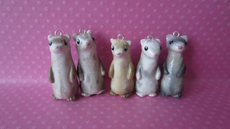 <3 Polymer Clay Ferret, Clay Ferret, Pasta Das, Pc Ideas, Carved Jewelry, Mediums Of Art, Cute Ferrets, Jewelry Clay, Mystery Boxes