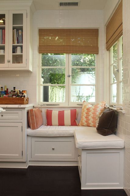 Los Angeles interior designers, Jennifer Dyer of Jeneration Interiors Corner Window Seat, Window Seat Kitchen, Window Benches, Kitchen Corner, Kitchen Nook, In The Corner, Window Seat, My New Room, Home Fashion