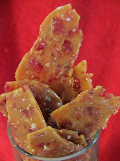 Bacon Brittle Recipe, One Eyebrow Raised, Brittle Recipes, Candied Bacon, Candy Recipes Homemade, Christmas Candy Recipes, Homemade Candies, Candy Desserts, Bacon Recipes