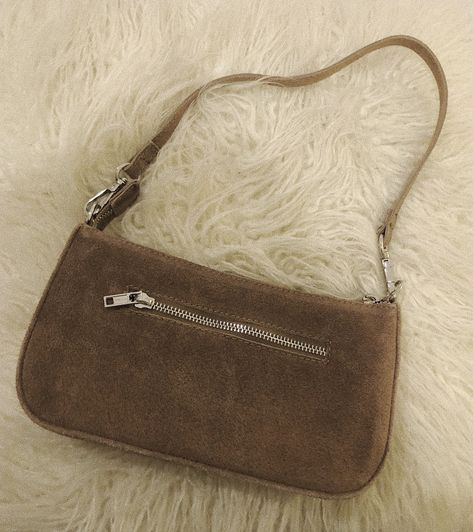 Coin Purse Brandy Melville, Brandy Melville Purse, Brandy Melville Bag, Brandy Girl, Bday Wishlist, Dream Bags, Brown Shoulder Bag, Birthday Board, Bags Aesthetic