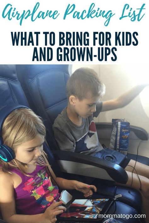 Tips For Long Flights, Flights With Kids, Airplane Tips, Flight Hacks, Flying Tips, Travel Tips With Toddlers, Travel Outfit Spring, Long Flight Tips, Plane Trip