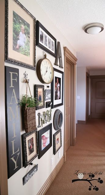 Wall Photography Ideas, Gallery Wall Design, Family Gallery Wall, Picture Gallery Wall, Family Photo Wall, Wall Photography, Photo Wall Decor, Family Wall Decor, Photo Wall Gallery