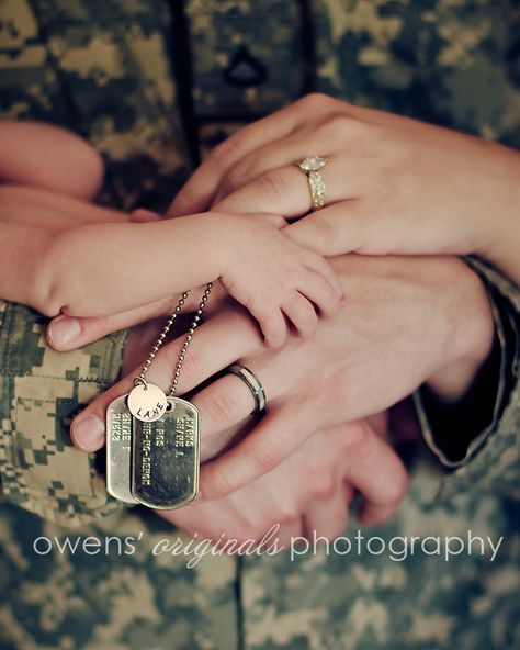 Military Baby Pictures, Military Family Photography, Military Baby, Military Photography, Army Couple, Semper Fi, Military Pictures, Cute Ideas, Military Love