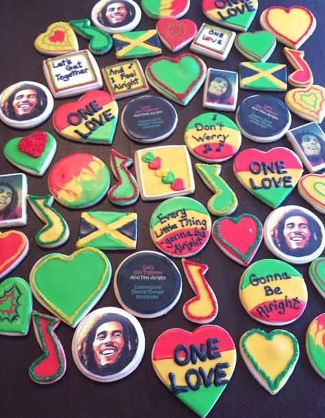 Bob Marley themed cookies. Rasta Theme Party Ideas, Reggae Party Theme, Bob Marley Themed Party Ideas, Bob Marley Party Ideas, One Love Party Theme, Reggae Party Ideas, Jamaican Cake, Rasta Wedding, Jamaica Party