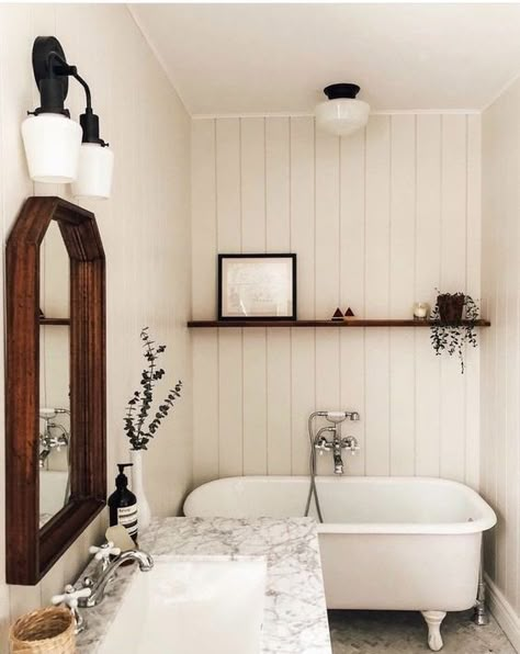 Interior Minimalista, Bathroom Styling, Cheap Home Decor, Home Fashion, Small Apartments, Bathroom Inspiration, Bathroom Interior, Cozy House, Home Interior