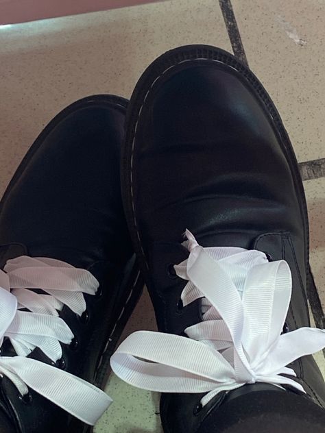 boots with ribbon laces #drmartens #ribbons #laces ig:@dianasrrn Combat Boots With Ribbon Laces, Ribbon Laces Boots, Dr Martens Ribbon Laces, Boots With Ribbon Laces, Goth Ballet, Boots With Ribbon, Sabrina Concert, Ribbon Laces, Doc Martin