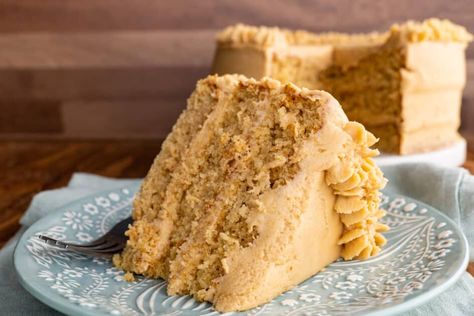 Easy Peanut Butter Cake, Peanut Butter Cream Cheese Frosting, Butter Frosting Recipe, Cake With Peanut Butter Frosting, Peanut Butter Frosting Recipe, Peanut Butter Cream Cheese, Peanut Butter Sheet Cake, Homemade Peanut Butter Cookies, Peanut Butter Dessert Recipes