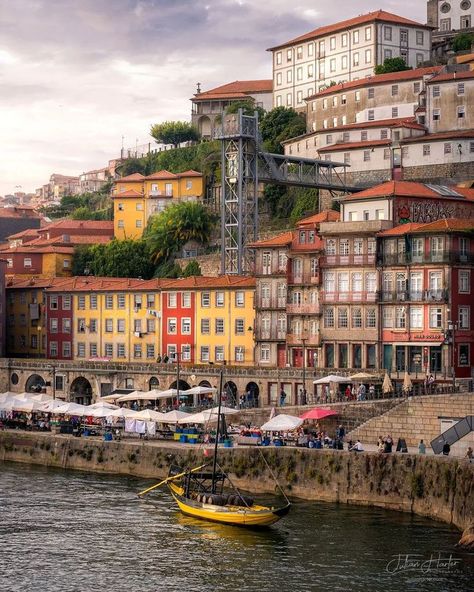 Porto Secreto · FOTO DO DIA 😍 A nossa Ribeira 🏘 📸 @julian.hluberiaga Porto Portugal, Portugal, Porto