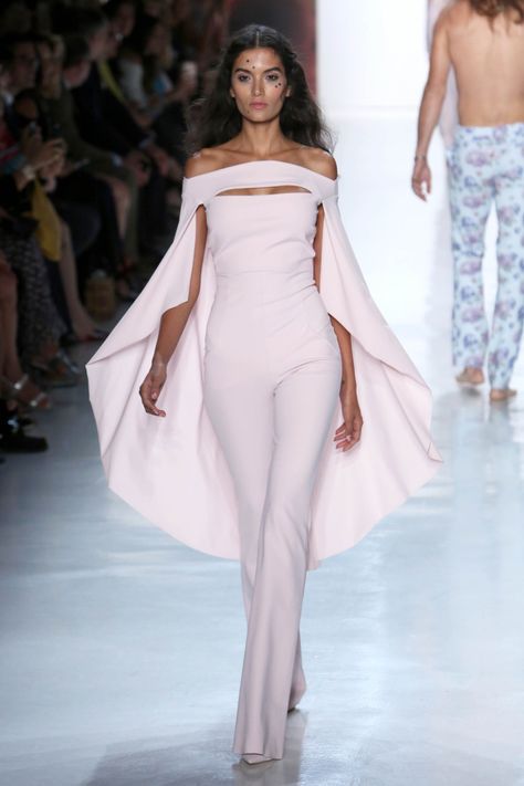 Chiara Boni La Petite Robe RTW Spring 2018 [PHOTOS] – WWD Maxi Frocks, Jump Suits, Theatrical Romantic, Barbara Gordon, Chiara Boni, Fashion Haute Couture, Fashion Formal, Fancy Nancy, Fashion Inspiration Board