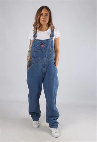 Dickies Dungarees Outfit, Dungarees Outfit, Dungarees Women, Grunge Academia, Dungaree Outfit, Bday Gifts, Product Styling, Denim Dungarees, Denim Overalls