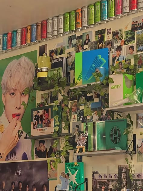 Ateez Bedroom, Ateez Room Aesthetic, Nct Bedroom, Nct Room Aesthetic, Ateez Room Decor, Nct Room Decor, Kpop Room Ideas, Kpop Room Aesthetic, Kids Rooms Inspo