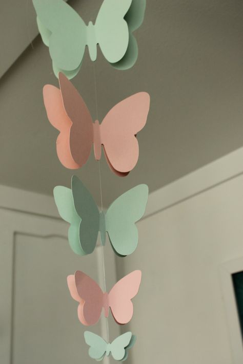 Origami Birthday Decoration, Ideas Para Decorar Mi Cuarto, Wall Decor Ideas For Bedroom, Bathroom Wall Decor Ideas, Wall Decor For Bathroom, Kids Bedroom Wall Decor, Paper Projects Diy, Bedroom Wall Decor Ideas, Decor Paintings