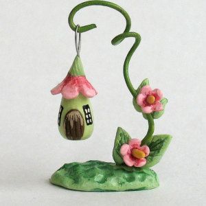 Polymer Clay Kunst, Diy Fimo, Clay Fairy House, Polymer Clay Fairy, Clay Fairies, Cute Polymer Clay, Clay Figurine, Cute Clay, Clay Miniatures