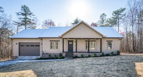 Explore the perfect blend of comfort and style in this 3 bed 2 bath home with a split bedroom layout. Step into a spacious great room leading to a large kitchen and dining area. French doors open to a large covered rear porch great for entertaining. The primary suite boasts a walk-in closet and custom shower. Adjacent to the kitchen is a convenient laundry room with a mudroom drop zone with garage access nearby. Bedrooms 2 and 3 share a full size bathroom. Ranch Floor Plans Open Layout 1800 Sq Ft, House Plans Under 1500 Sq Ft Open Floor, 1600 Sq Ft House Plans Open Floor, Master Bath Layouts, 1500 Sq Ft House Plans Farmhouse, 1500 Sq Ft House Plans, 1500 Sq Ft House, Country Floor Plans, Kitchen And Dining Area