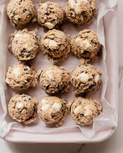 Marshmallow Chocolate Chip Cookies, Cornflake Chocolate, Chocolate Chip Marshmallow, Chocolate Chip Marshmallow Cookies, Cornflake Cookies, Marshmallow Chocolate, Opening A Bakery, Marshmallow Cookies, Baking Fun