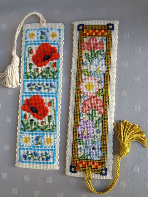 Bookmark Crochet Tutorial, Bookmark Easy, Cross Stitch Bookmark, Bookmark Crochet, Unique Cross Stitch, Easy Patterns, Easy Crochet Animals, Beaded Bookmarks, Diy Embroidery Patterns