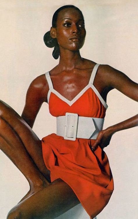 vogue 1970 Vintage Outfits Black, Naomi Sims, Vogue 1970, 70s Black Women, Black Supermodels, Vintage Outfit Inspiration, Outfit Ideas Vintage, Outfits For Black Women, Irving Penn