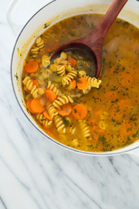 Chicken Noodle Soup Vegetarian, Chicken Chickpea Soup Recipes, Chickpea Coconut Curry Noodle Soup, Creamy Chickpea Noodle Soup, Portfolio Diet, Meat Soups, Chickpea Noodle Soup Vegan, Vegetarian Noodle Soup, Chickpea Noodle Soup