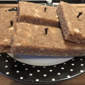 Medieval Recipes, Ancient Recipes, Gingerbread Recipe, Cookie Bar Recipes, British Food, Fair Food Recipes, Red Food, Old Recipes, Vintage Recipes