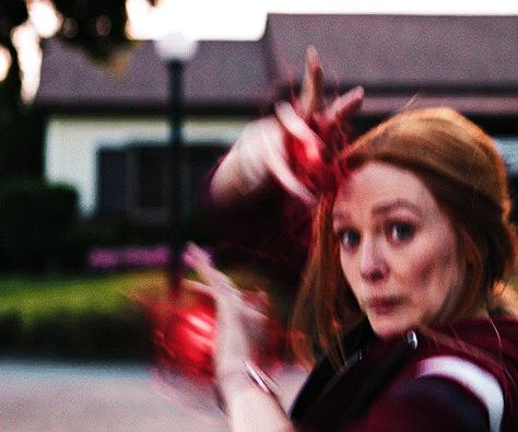 Wanda Gifs, Wanda Aesthetic, Wanda Gif, Apex Logo, Power Visuals, Polaris Marvel, Witch Gif, Marvel Gif, Female Thor