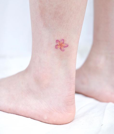 Frangipani Tattoo, Hawaiian Flower Tattoos, Plumeria Tattoo, Tiny Flower Tattoos, Hawaii Tattoos, Hibiscus Tattoo, Women Tattoos, Palm Tattoos, Best Tattoo Ideas