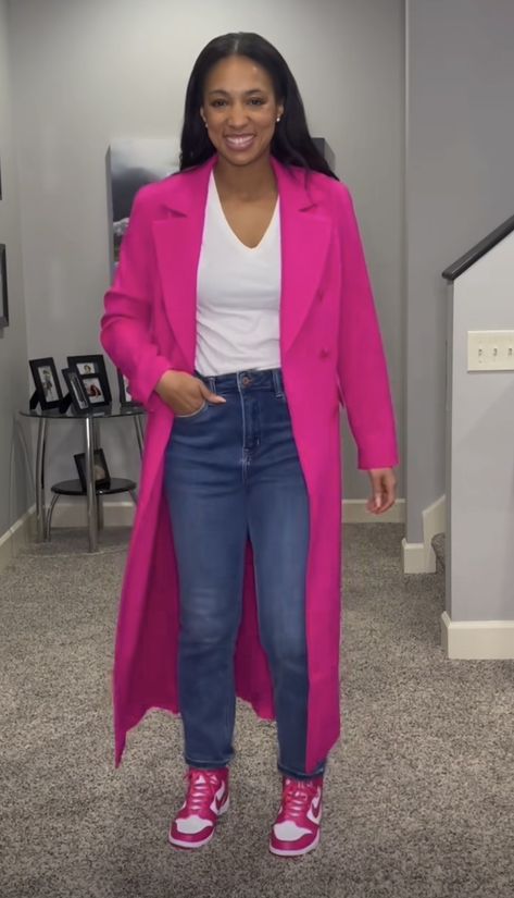 Peacoat And Sneakers Outfit, Fedora Hat And Sneakers Outfit, Hot Pink Puffer Jacket Outfit, Hot Pink Winter Outfit, Friday Work Outfit Winter, Peacoat Outfit, Friday Outfit For Work, Coat Fits, Style Parisienne