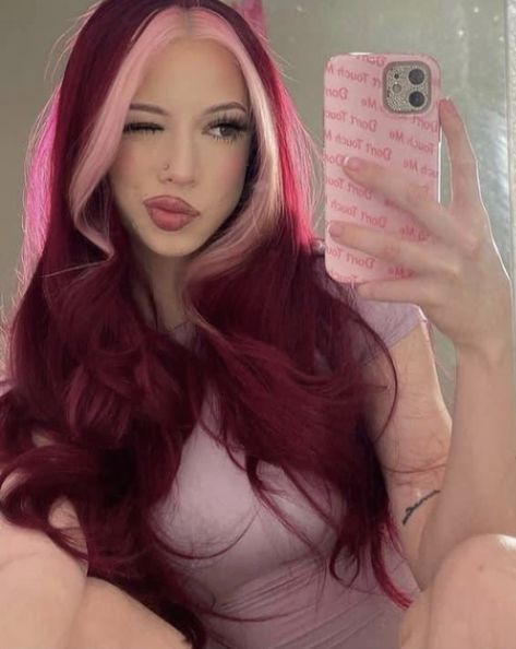 Dark Pink Hair, Magenta Hair, Light Pink Hair, Pink Hair Dye, Red Hair Inspo, Hair Color Streaks, Bright Hair Colors, Hair Streaks, Dyed Hair Inspiration