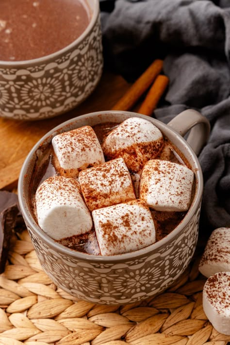 10-Minute Mexican Hot Chocolate Spicy Hot Chocolate Mix Recipe Dry, Fun Hot Chocolate Recipes, Indian Hot Chocolate, Authentic Mexican Hot Chocolate, Flavored Hot Chocolate Recipes, Mexican Hot Chocolate Mix Recipe, Spiked Mexican Hot Chocolate, Mexican Hot Chocolate Recipe, Soul Recipes