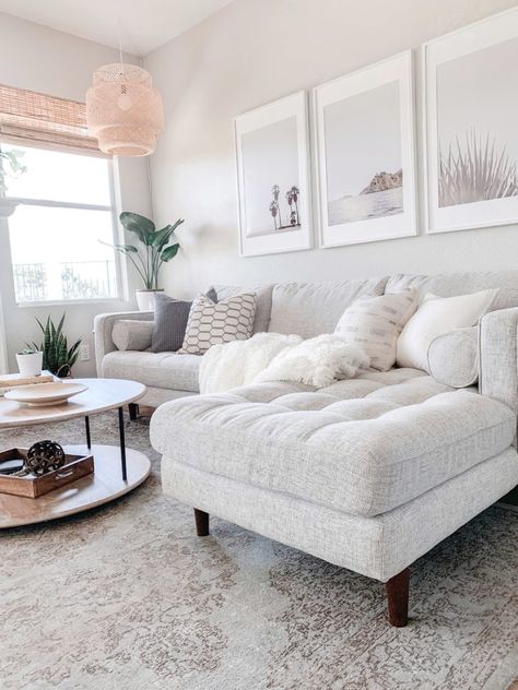 Cozy Sunday, Furnitur Ruang Keluarga, Sofa L, Design Living Room, Living Room Inspo, A Living Room, Apartment Living Room, Cozy Living Rooms, Small Living Room