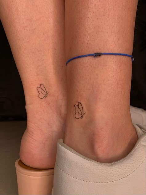 Hidden Mini Tattoos, Minimalist Tattoos Best Friends, Dainty Tattoos For Friends, Cute Small Tattoos Butterfly, Sisters Tattoo Minimalist, Mini Tats Sisters, Small Butterfly Tattoo Placement Ideas, Dainty Friend Tattoos, Minimalistic Friendship Tattoo