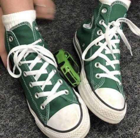 Green Converse Aesthetic, Shoes Sneakers Aesthetic, Green Converse Outfit, Converse High Tops Outfit, Green Converse High Tops, Converse 2020, High Tops Outfit, Sneakers Aesthetic, Aesthetic Converse